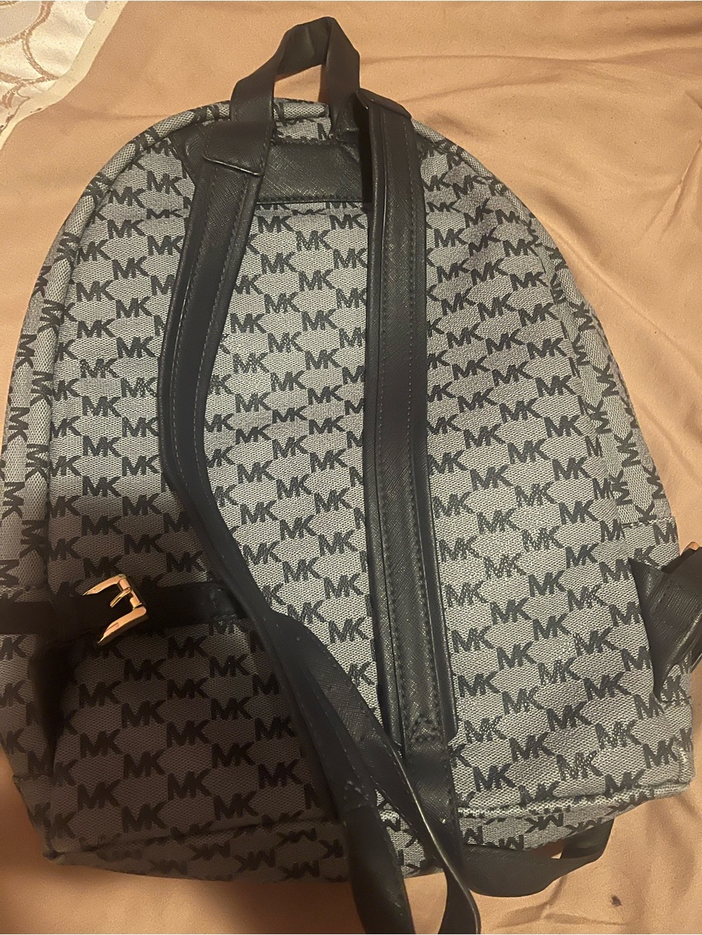 Michael Kors Cream Logo Interior Tote - Picture 2 of 3